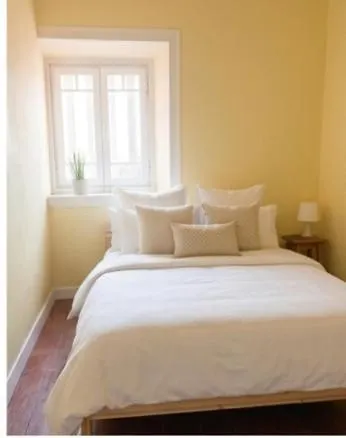 Boogaloo House The Pink Homestay szállás Setúbal